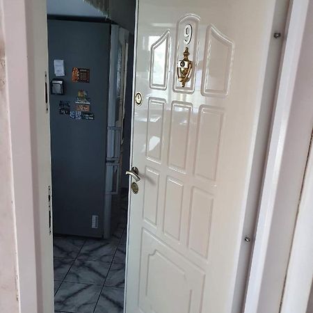 Apartament Cu Regim Hotelier In Dr.Tr. Severin Дробета-Турну-Северин Экстерьер фото