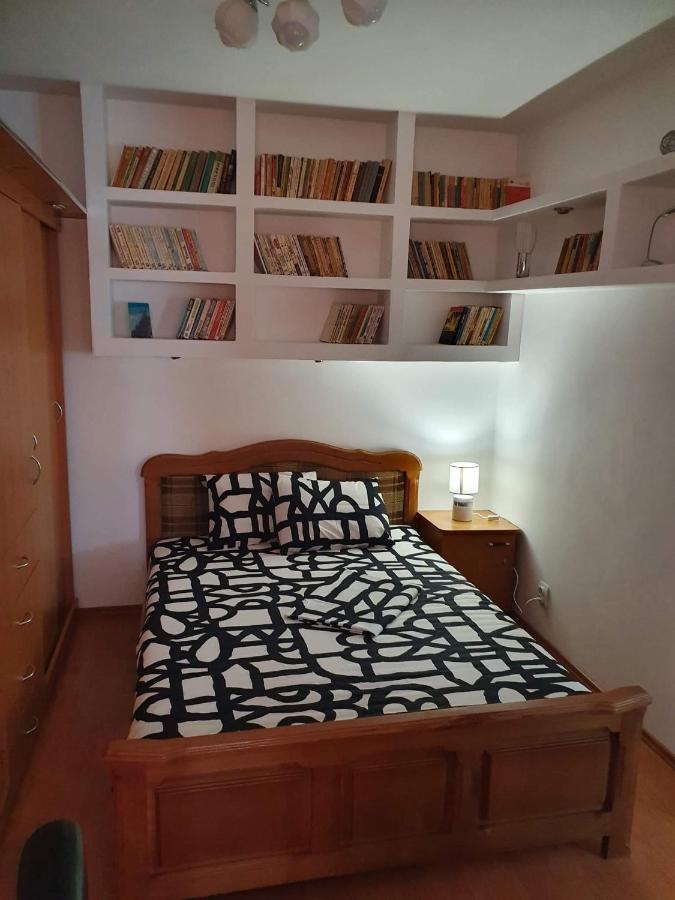 Apartament Cu Regim Hotelier In Dr.Tr. Severin Дробета-Турну-Северин Экстерьер фото